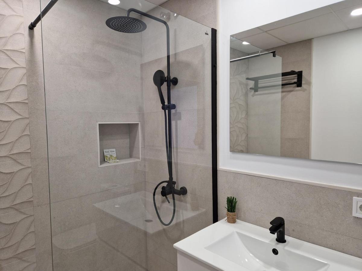 Pavone Apartments Malaga Bagian luar foto